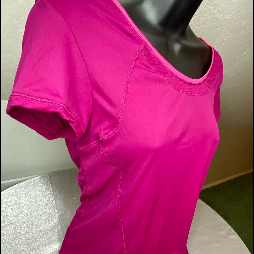 Adidas pink climacool tech tee. EUC! size M